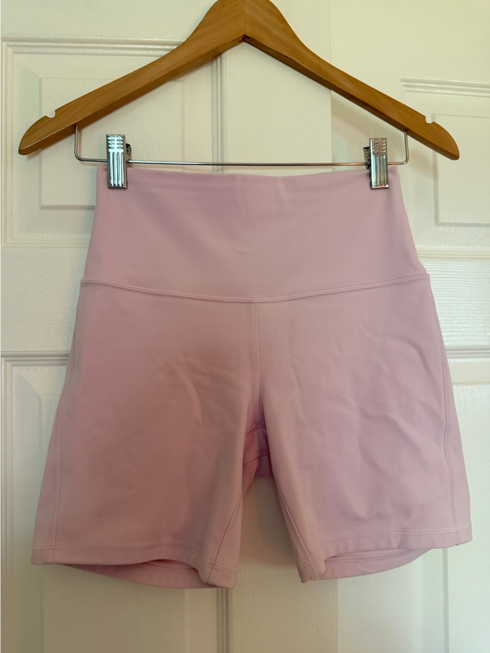 Lululemon Align High-Rise Light Pink Bike Shorts, Size 6 - Picture 2 of 5